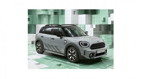 専用ボディ・カラーを纏った特別仕様車「MINI Crossover Untamed Edition」が誕生