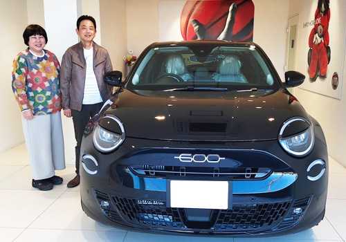 フィアット 600 HYBRID NeroCinema