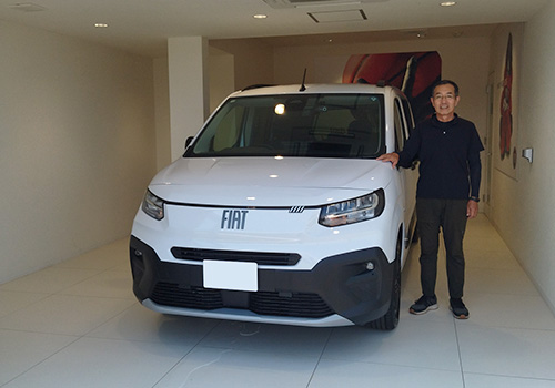 フィアット ドブロ MAXI 5 BIANCO GELATO（限定車）