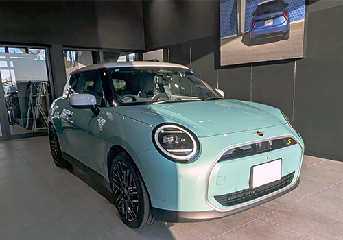MINI クーパー 3ドア SE